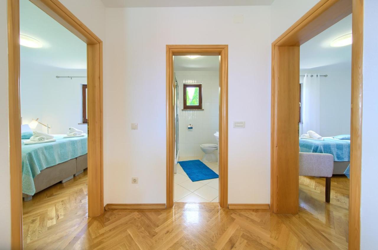 Apartment Jadran Malinska Exterior photo