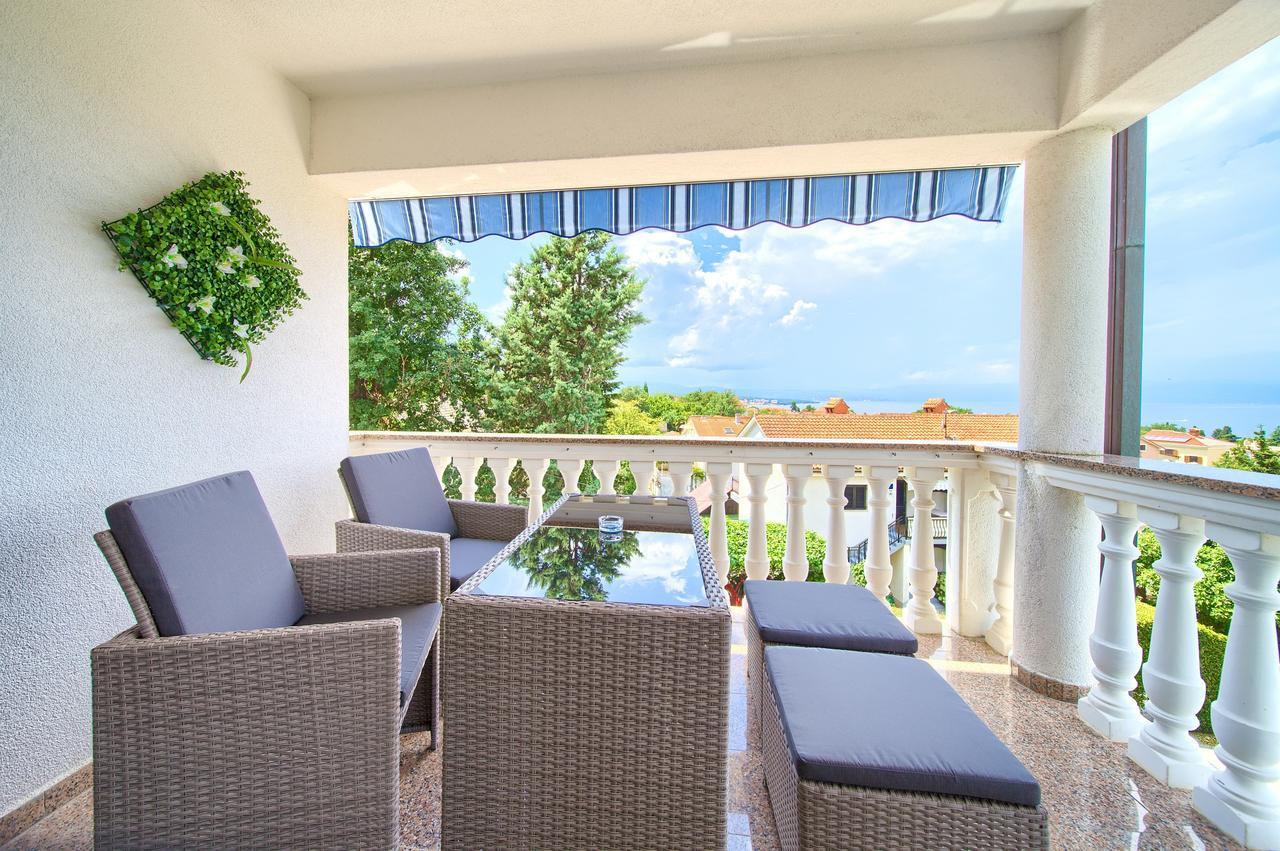 Apartment Jadran Malinska Exterior photo